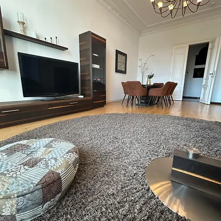 Apartmán **traumhafte City-wohnung // 120qm // 4-raeume** Lipsko