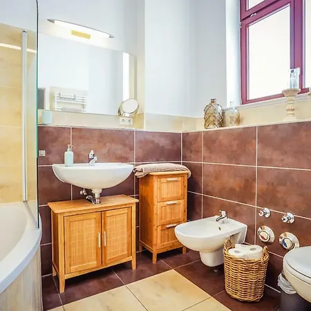 Apartmán **traumhafte City-wohnung // 120qm // 4-raeume**